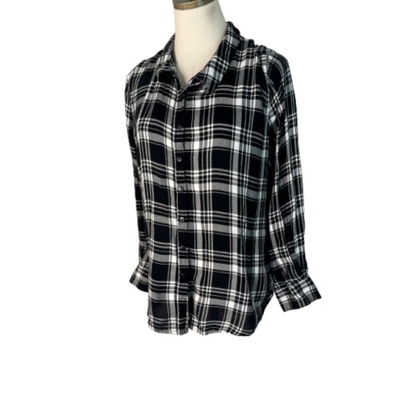 Olive & Oak Tops - Olive & Oak Womens Shirt Top Blouse XL Black White Plaid Button Front